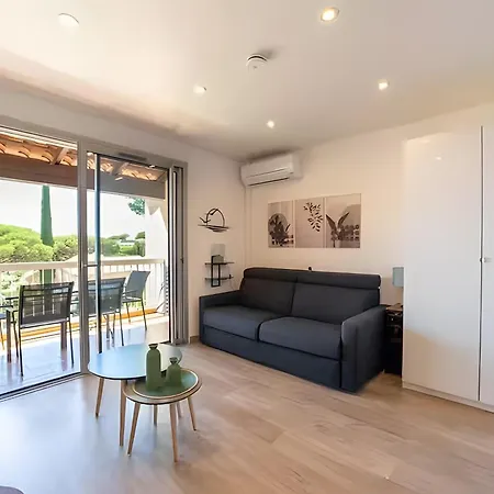 Апартаменти Le Panorama Сент-Максім